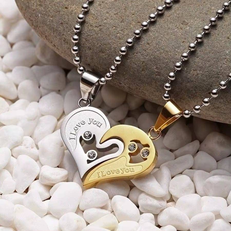 *Collier pendentif en forme de cœur disponible immédiatement*