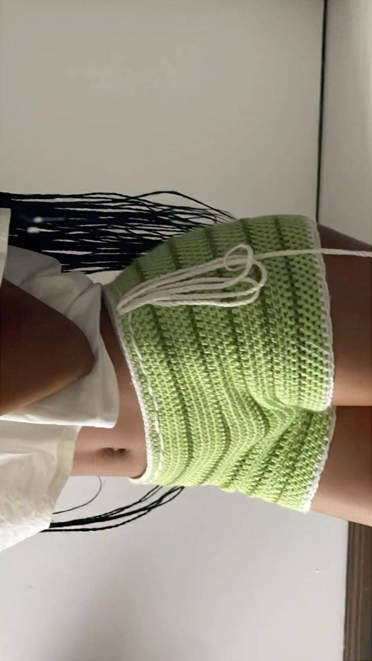Short en crochet 